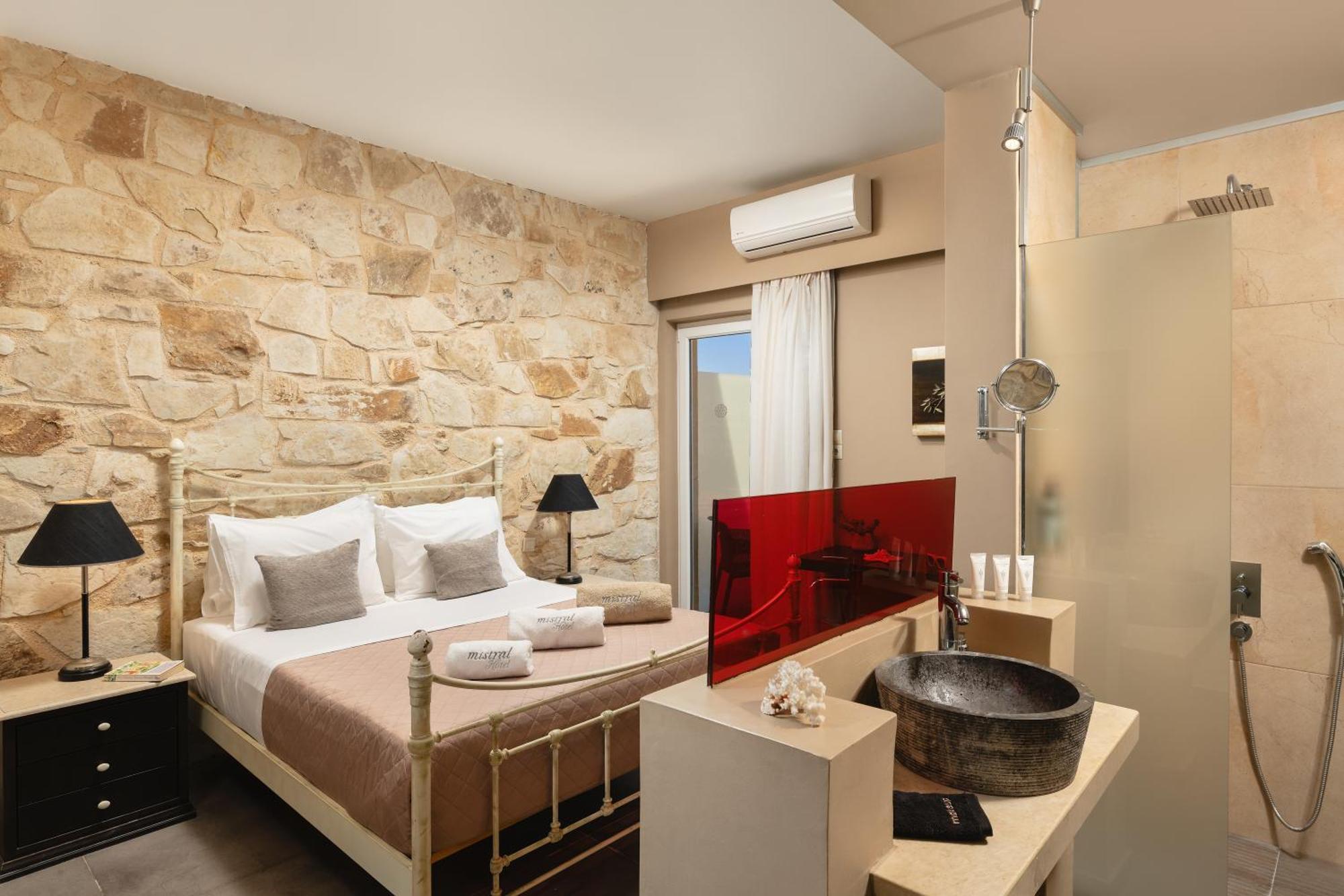 Mistral Hotel - For Solo Travelers Maleme Екстериор снимка